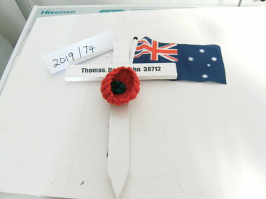 Ceremonial object - Memorial Cross, Thomas, Memorial Cross