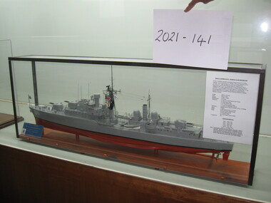Model, HMAS Vampire D11/11 - Daring Class Destroyer