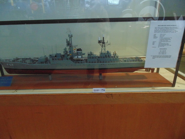Model, HMAS Yarra FO7/45 - River Class Frigate