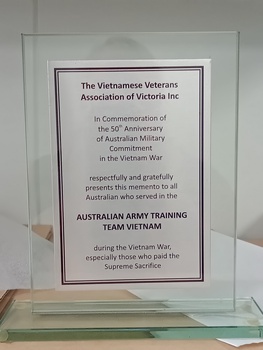 Glass commemorative plaque