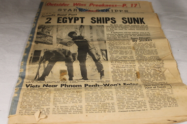 Page from newspaper Monday May 18 1970 - Viets Near Phnom Penh - Won't Enter