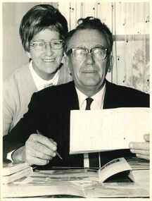 Photo of Cr Laurence Michell and wife Mary