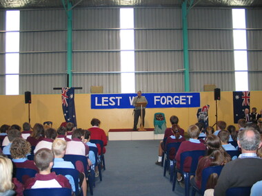 Anzac Day Ceremony, 2004