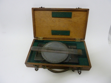 Course and Speed Calculator MKIIA, Stanley Manufacturing Co Ltd, Course and Speed Calculator, 1942-45