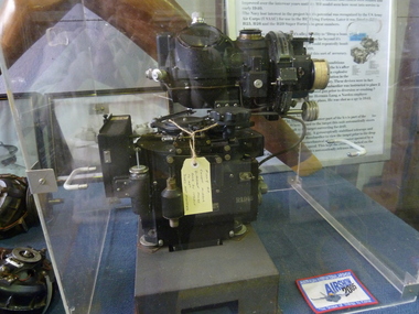 Norden M9 Bombsight, Norden Bombsight Company, 1945