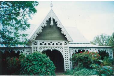 'Ballantree" homestead, Geelong Road, Buninyong, built in 1857. Front view showing veranda valences in carved fretwork in Baltic Pine timber.