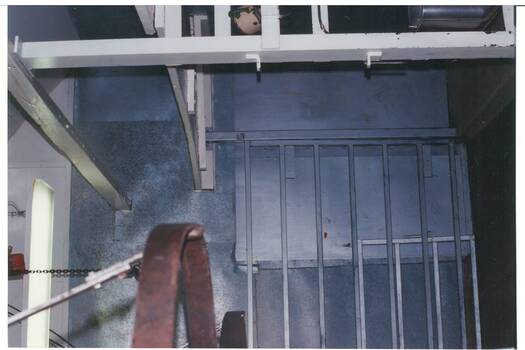 Slaughterhouse equipment, steel bars, chain, leather belt, chain.