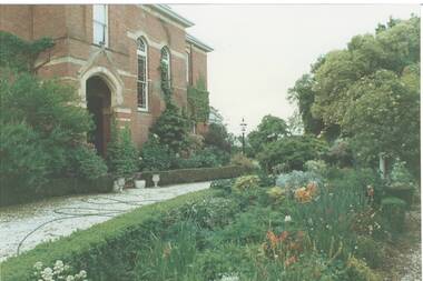 Gardens, historic building, Scott Family history, Scotsburn.