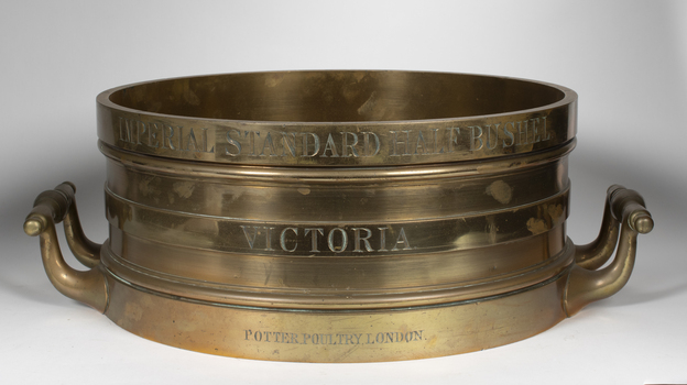 Imperial standard half bushel measure- brass vessel with handles