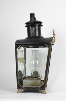 Mt Helen Station Lamp, LHS view