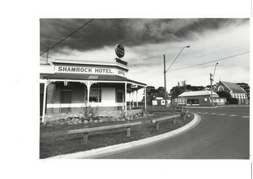 Dunnstown buildings, Shamrock Hotel and Catholic Church