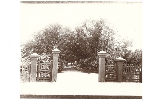 The Fisken Property entrance gates
