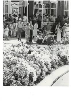 Scene during The Buninyong Festival in February 1984.