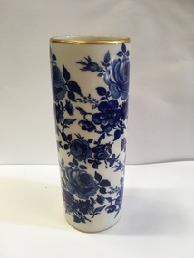 Vase in Delft blue (vaasje in Delfts blauw), Bavaria