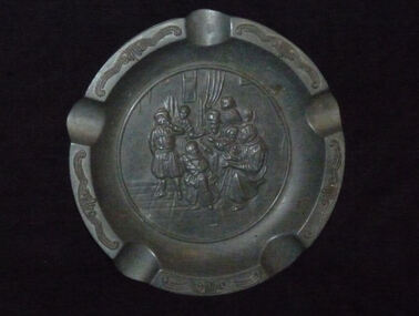 Circular Ashtray