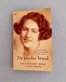 Book, De Joodse Bruid (The Jewish Bride), First printed July 2000.  Reprinted September and October 2000