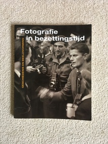 Book of Photographs, Fotografie in Bezettingstijd (Photos from the Occupation Years), 1993