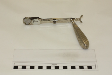 Tonsil guillotine
