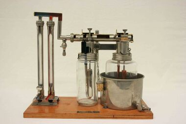 Machine - Boyle's gas anaesthesia apparatus, circa 1937