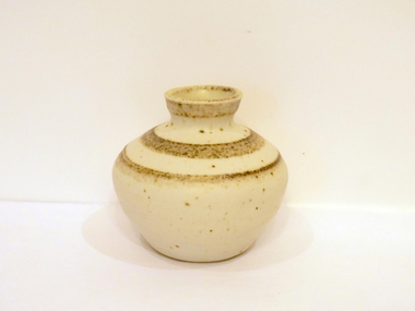 Decorative object - Vase, Joy McElvey