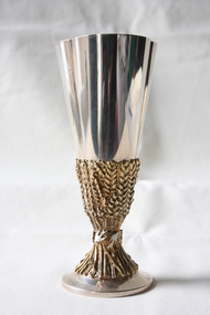 Decorative object - Goblet, Desmond Clen-Murphy, 1975