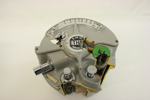 An E.M.O. ether vaporiser showing the view from the top of the object.