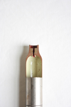 A close-up of the sectioned portion of an "amplon" gas cylinder
