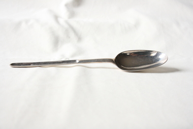 The sterling silver marrow spoon.