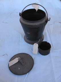 Metal Bucket With Lid And Cup
