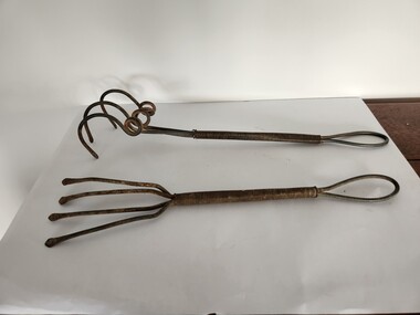 Tool - Roy SCHMIDT Collection - Handmade Garden Forks (2)