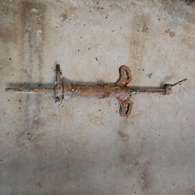Unknown - Unknown Steel Key Screw