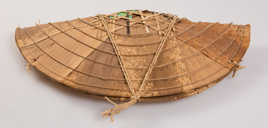 Functional object, Hama - yaki Tai, c. 1900s