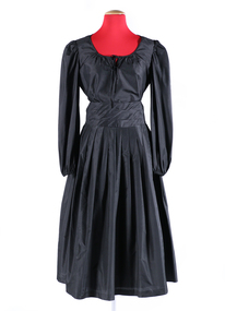 Star of Siam/JO-BOND Melbourne, Evening ensemble