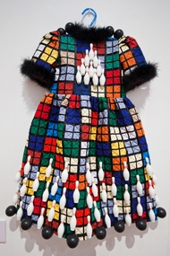 Textile, Trevor Smith, Strike !, 2003