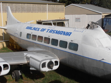 Machine - De Havilland DH114 Heron 2 VH-CLX (G-ANPV)