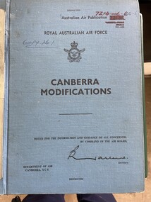 Manual (item) - (SP) AAP 7214.006-100-6 RAAF Pub 721.84 Canberra Modifications 501-600