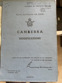 Manual (item) - (SP) AAP 7214-006-100-8 RAAF Pub 721:84 Canberra Modifications 701-800