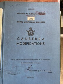 Manual (item) - (SP) AAP 7214.006-100-9 RAAF Pub 721:84 Canberra Modifications 801-900