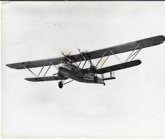 Photograph (Item) - (SP) Handley Page H.P. 42 Airliner