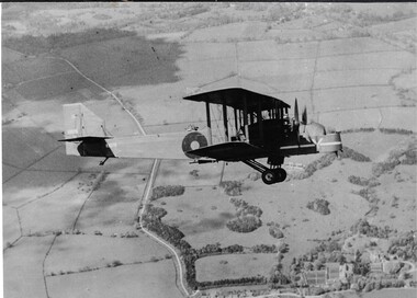 Photograph (Item) - (SP) Handley Page Hinaidi Bomber