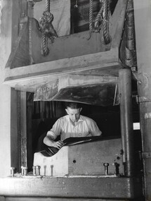 Photograph (Item) - (SP) CAC Factory photos Wirraway Description on the back of some of them