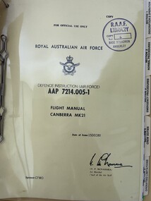 Manual (Item) - (SP) AAP 7214.005-1 Flight Manual Canberra Mk 21