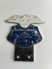 Badge (Item) - Aircraft Owners And Pilots Association Of Australia (AOPA) Car Badge