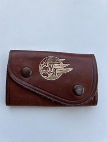 Functional object (Item) - Australian National Airways Key Holder Case Leather Holds Six Keys