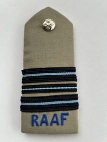 Uniform (Item) - 1 Pair Of RAAF Squadron Leader Tropical Pattern Epaulettes With Kings Crown Buttons, 1 Pair Of RAAF Squadron Leader Tropical Pattern Epaulettes