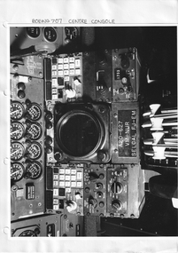 Manual (Item) - (SP) Internal photos covering cockpit instrumentation - Boeing 707