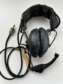 Headwear (Item) - Pilot Headset With Microphone Roanwell Corporation H101-A/U