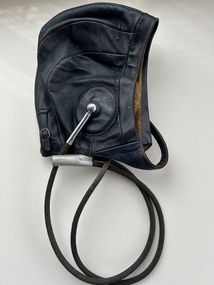 Headwear (item) - Flying Helmet Leather "BEVEGE" With Gosport Tubes