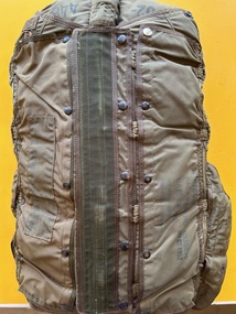 Equipment (item) - Parachute Back Style