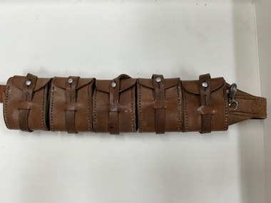 Equipment (item) - Bandolier Leather .303 With Five Pouches